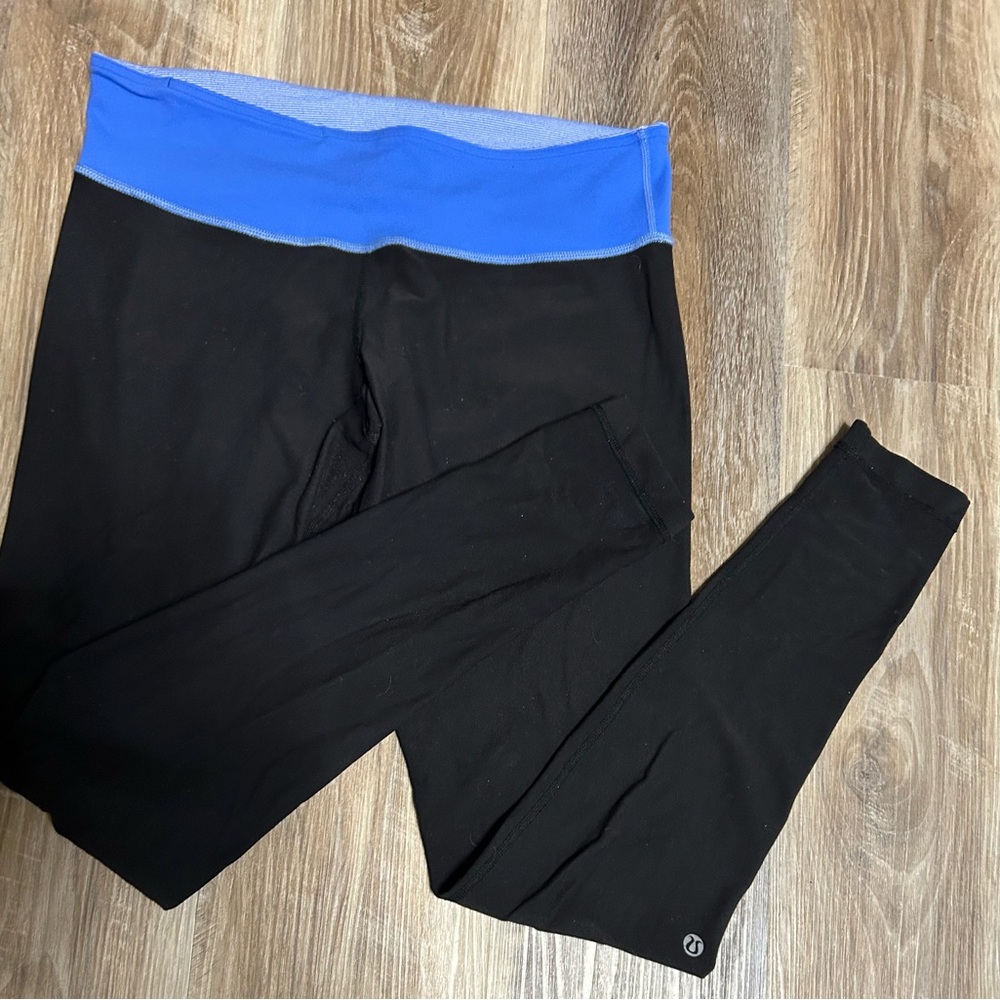 Lululemon reversible leggings size 10